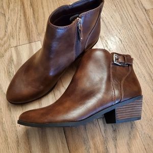SOLD- Dr Scholl Ladies brown bootie